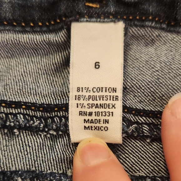 Refuge Women's Denim Blue Shorts - Picture 12 of 15